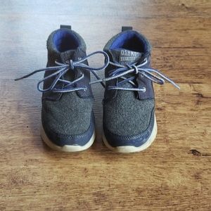 Oshkosh blue and gray boots